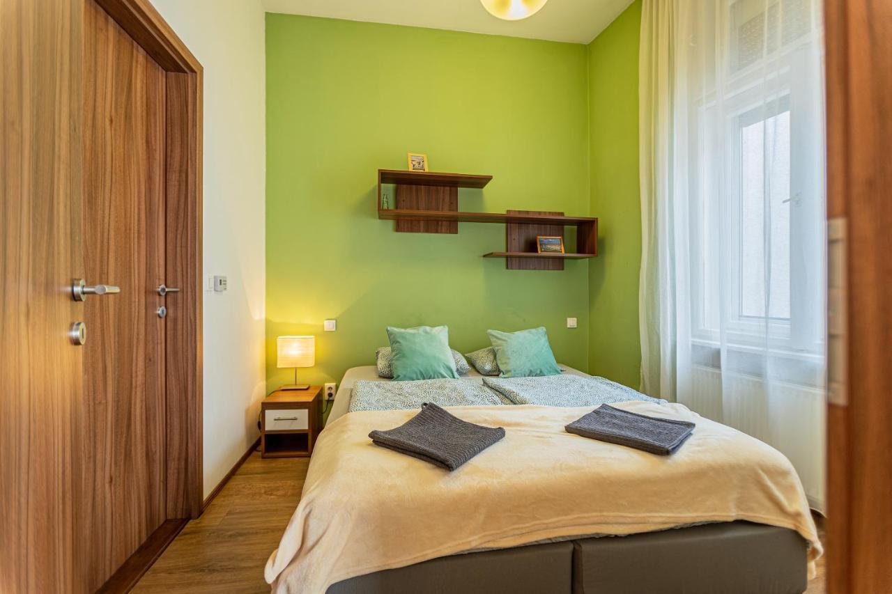 Molnar 20 Apartament